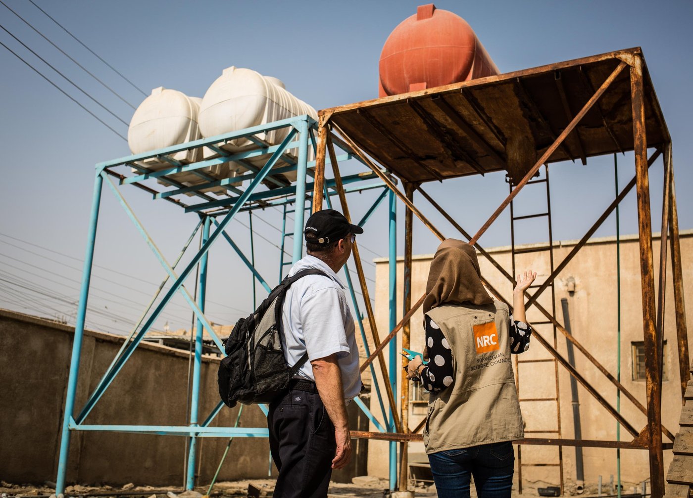 NRC WASH specialists are working in Basra to provide schools with the financial and technical resources to rehabilitate their water tanks and toilets in order to prevent the spread of cholera and water-borne diseases as children return to school.
Photo: Tom Peyre-Costa/NRC