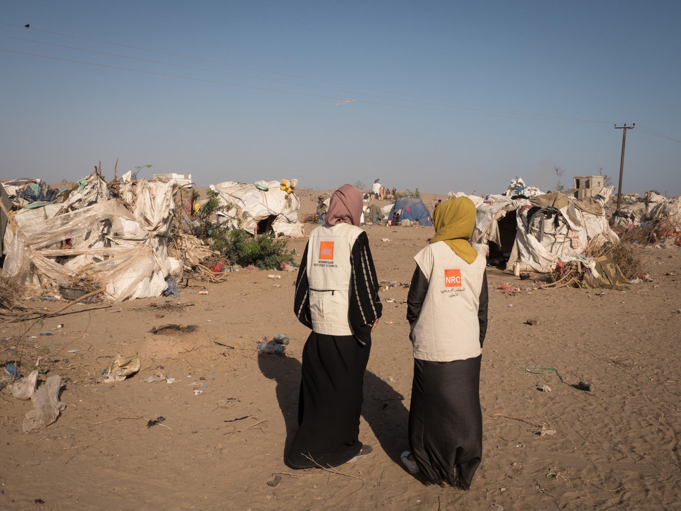 Al-Garad Internally Displaced persons (IDP) camp was officially opened in 2016 for 30 IDP households. In the middle of 2018, NRC provided the camp with Non Food Items (NFIs) for 40 households. By the beginning of 2019, the total number of households had almost doubled, to 57. WFP is providing residents of the camp with flour and a small amount of food assistance, and there is one water tank in the camp, but neither are sufficient to meet the needs of the camp population. IDPs in Al-Garad camp suffer from a lack of basic resources such as the adequate shelter, latrines, food and water.
NRC has conducted an Information Counselling and Legal Advice (ICLA) information session in the camp.
Photo: Ingrid Prestetun/NRC