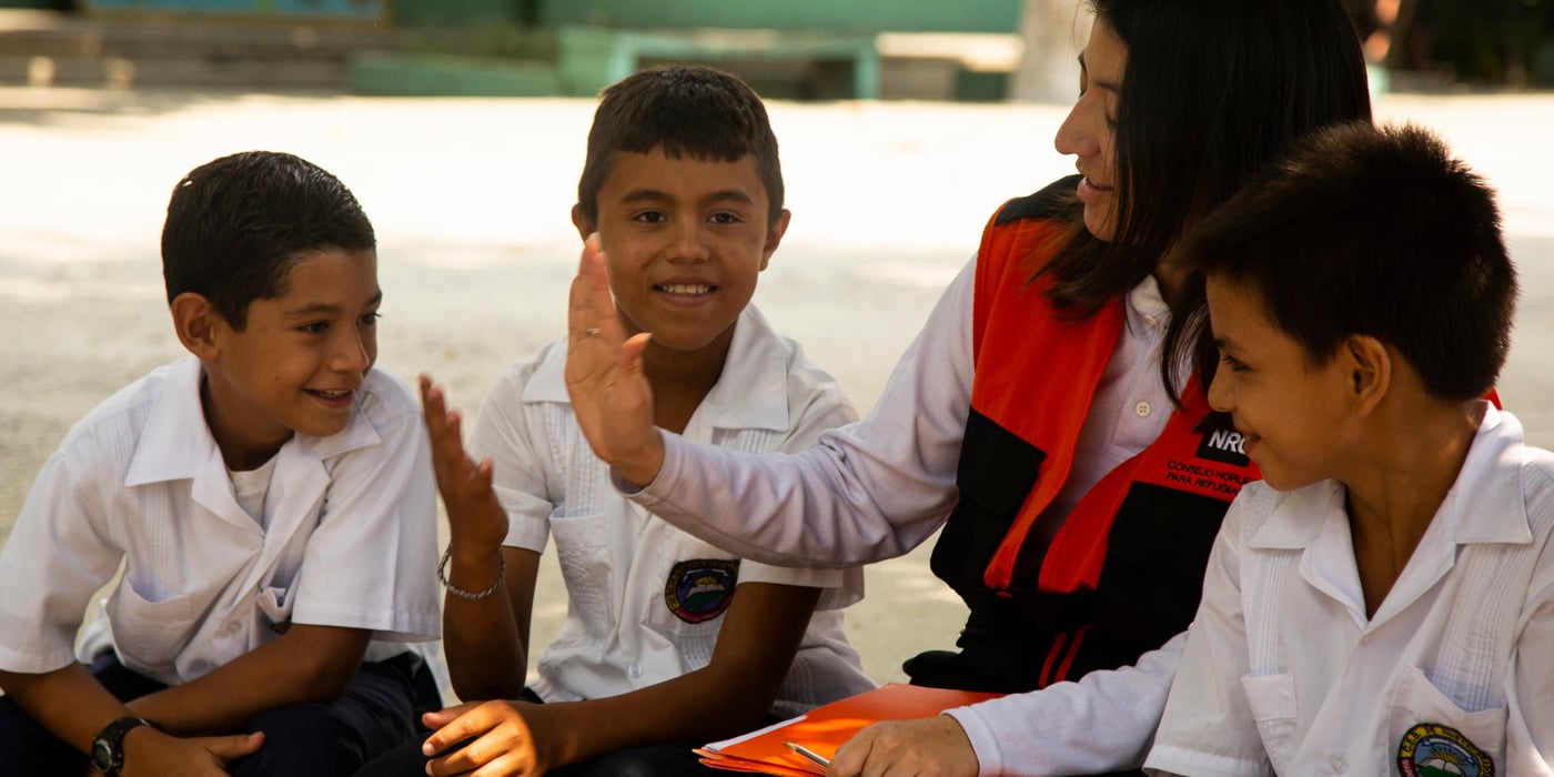 At least, four out of ten children that live In areas most affected by violence are out-of-school. Children faced risks such as forced recruitment and sexual violence. 

This three boys have returned to school through the NRC's education project. They were identify, participated in workshops to access to education. 

In Honduras and El Salvador, we help children to access to education in neighborhoods most affected by violence to protect their dreams. 

Funded by European Union (ECHO)

Photo: Up Studio/NRC, 2019
