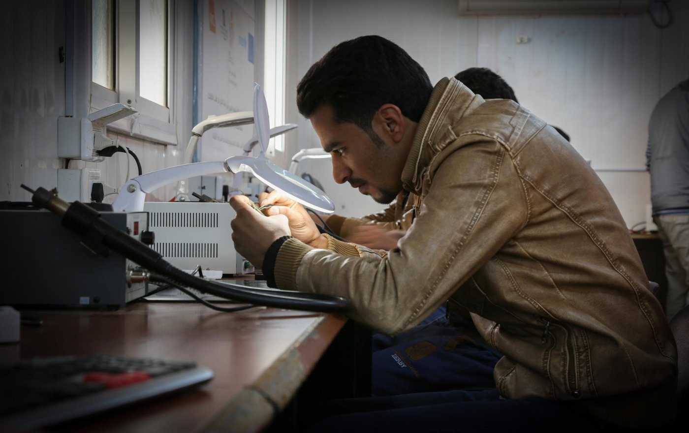 Cellphone maintenance is a training coordinated by NRC’s Youth programme in Za’atari camp, since 2013 we provide certified vocational training opportunities for Syrian youth to continue some form of education.

14 February 2018
District 10, Za'atari Camp, Jordan
Photo by: Leen Qashu/NRC, Jordan