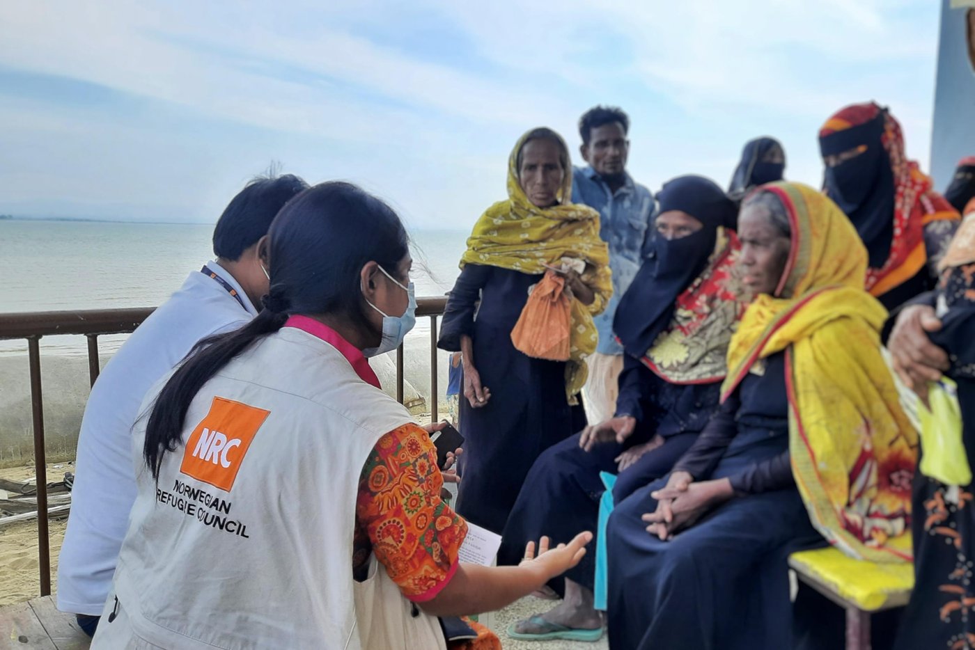NRC teams hold focus group discussions at Shah Porir Dwip to identify key issues faced by the community. Photo: Ayesha Nawshin/ NRC