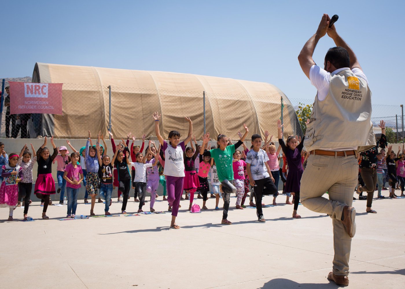 Thousands of Yazidi children need psychological support. NRC education programmes help them in camps around Dohuk to deal with their trauma and psychological distress through educational and recreational activities.
Photo: Tom Peyre-Costa/NRC