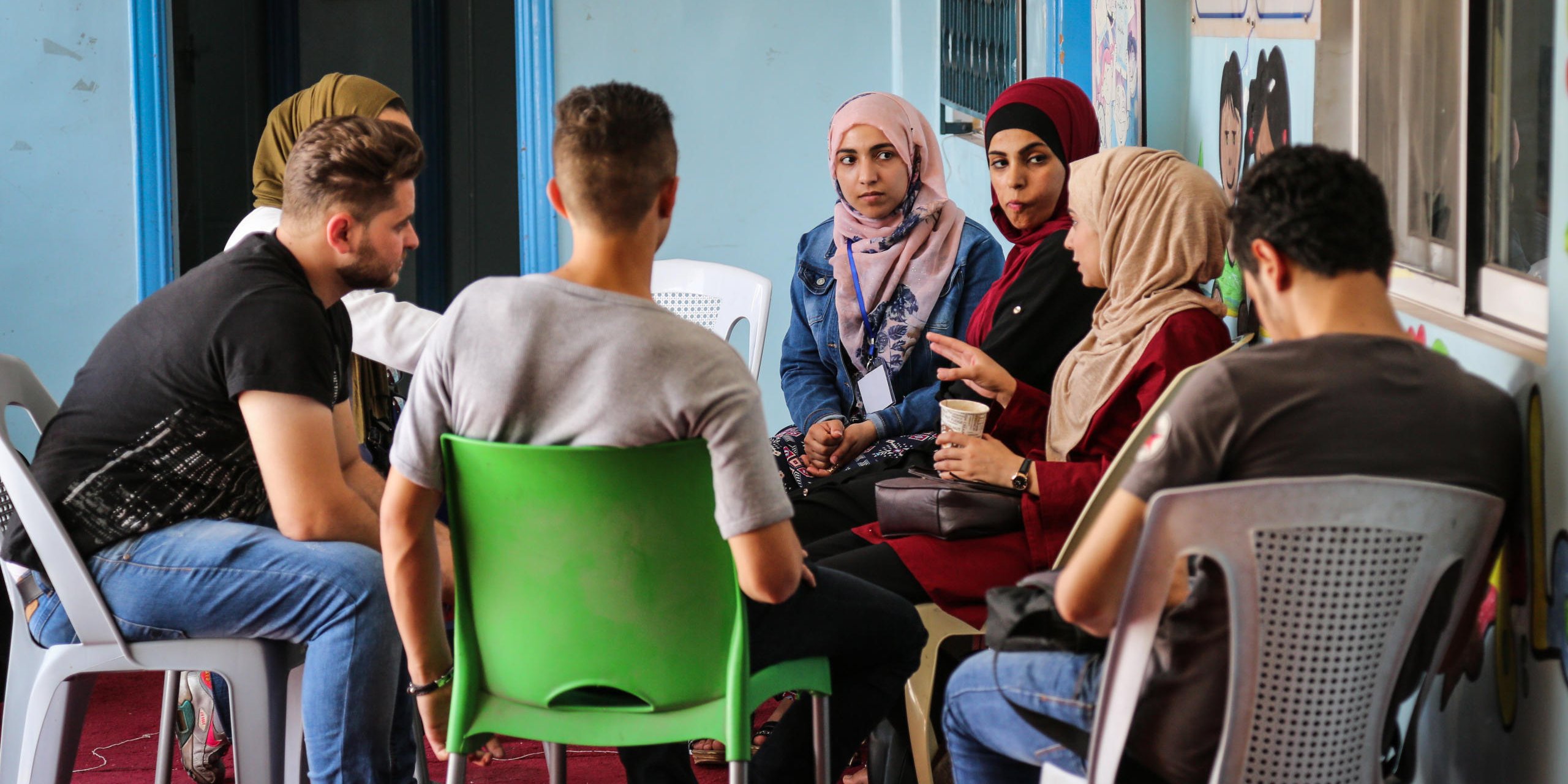 At this point, each team start preparing for their presentations. Some of them are nervous and some of them are excited. But all of them are happy with what they achieved thus far. “Before heading to my presentation I was very nervous. I felt my heart beating harder and harder each second,” says Shehrazad, one of the young females participating in NRC Jordan’s social initiatives. “During the coffee break, Amin gave us a great shot of encouragement and told us that there’s nothing to worry about and that if we believe in our project, then we will do well. This was the moment when I realized that I will do well.”
Photo: Hassan Hijazi/NRC