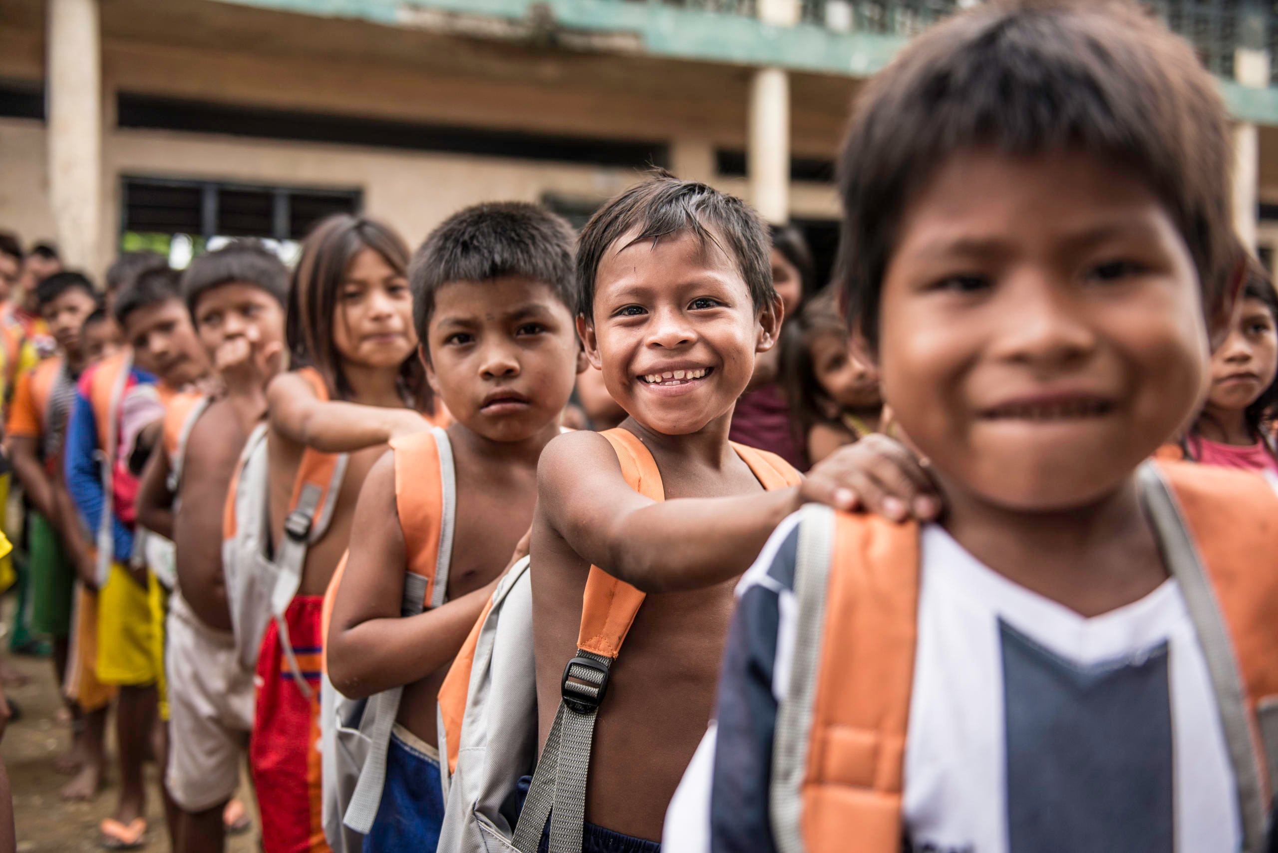 In October 2017, more than 1,0000 people fled to the village of Catrú in Colombia's Chocó region.
"They came because they feared that more people would be killed," says one of the community leaders in Catrú, home to the indigenous Embera people.
The Pacific region, particularly Chocó, has become a battleground for clashes between the National Liberation Army (ELN) and another armed group. Indigenous and Afro-Colombian communities have been disproportionally affected. Seven out of ten people displaced this year come from these communities.
In many areas previously controlled by FARC, armed conflict is still ongoing. In some areas, the fighting has increased since FARC laid down their weapons, as armed groups are attempting to take control over strategic areas, natural resources and important drug routes. In many places, paramilitary groups have moved in, causing increased fear among the population. Violence has increased throughout the country, as has the number of local leaders being murdered.
The Norwegian Refugee Council (NRC) has been present in Colombia since 1991. In Chocó, we inform indigenous groups about their rights and provide legal aid in questions relating to land rights and compensation after having been forced to flee. In Catrú we help make sure that children get to go to school, and provide clean water to the community.
Photo: Ana Karina Delgado Diaz/NRC